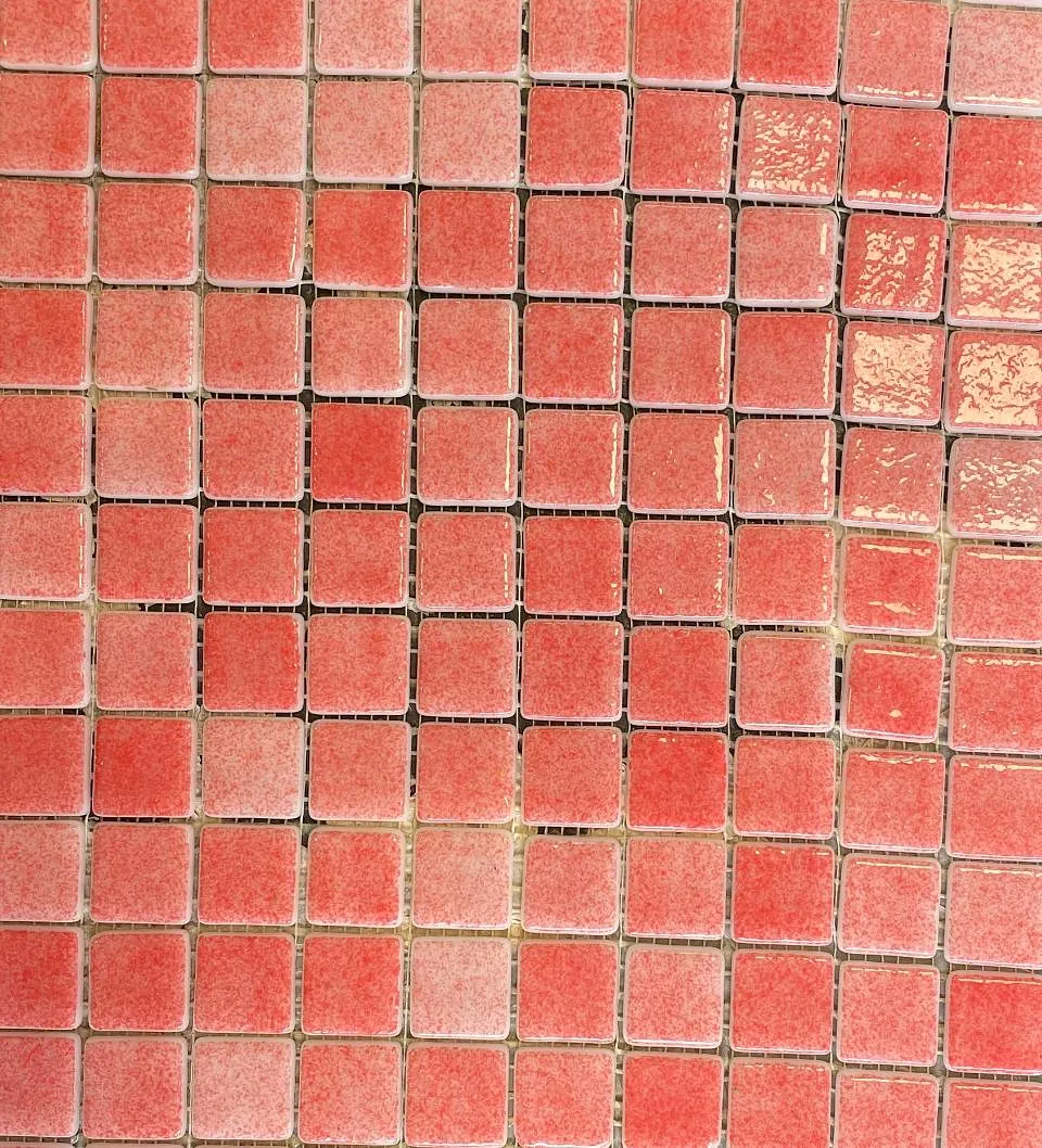 mosaique filet ROUGE